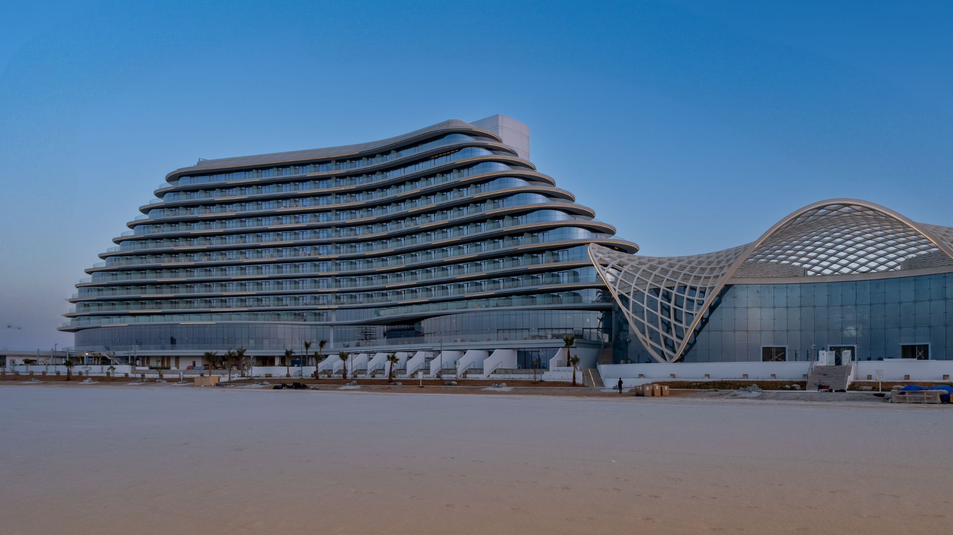 вебинар с новым отелем ОАЭ - SO / RAS AL KHAIMAH