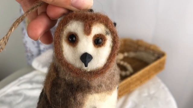 Валяная игрушка ручной работы ШЕРСТЯНАЯ СОВА в крапинку, малая, 15 см, 520783-2