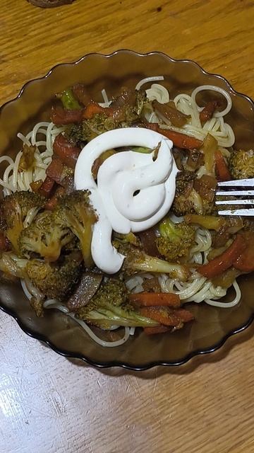 Брокколи и спагетти