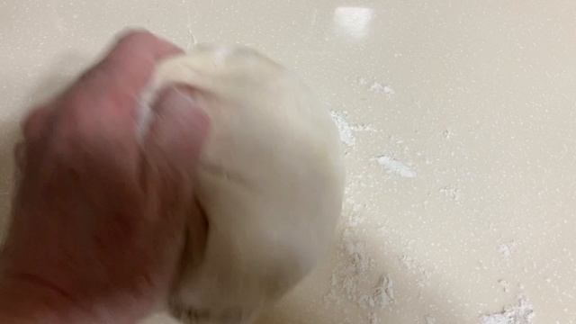 Тесто для пельменей.