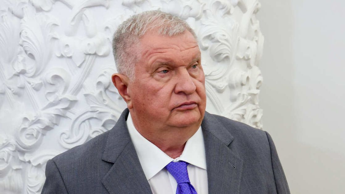 Сечин: попытки Запада вытеснить РФ и Китай с мирового рынка обречены на провал