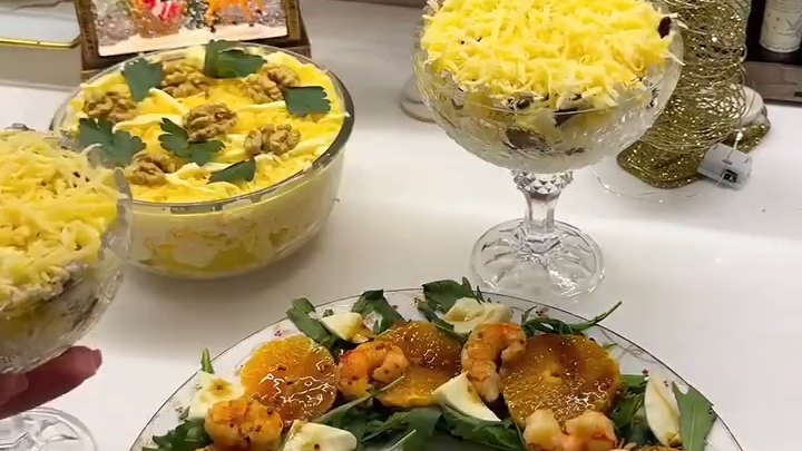 ТОП-3 Салата на праздничный стол...🥗🍍🍊🍄🎄😋 Рецепт ⤵️