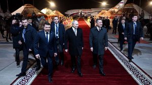 Эпос «Манас» прозвучал в честь российского лидера. Как Путина встречали в Кыргызстане?