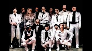 Снег кружится