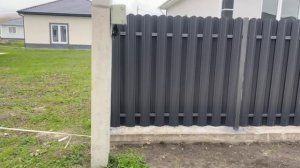 Откатные ворота, забор из евроштакетника