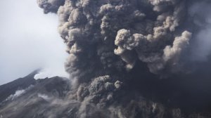 Камчатский вулкан Безымянный готовится к сильному извержению, возможны пеплопады