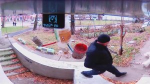 Под окном 2025 нояб 20 крушитель кормушек