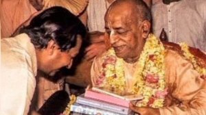 Беседа в комнате Шрилы Прабхупады 25.11.1975. Дели. Никакой свободной любви в храмах.