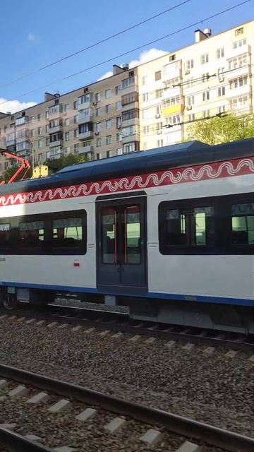 Электропоезд ИВОЛГА 4.0 МЦД-4 (снято из поезда ИВОЛГА 2.0 МЦД-1)