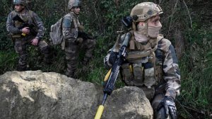 Сын Саркози предложил отправлять мигрантов на военную службу по лотерее