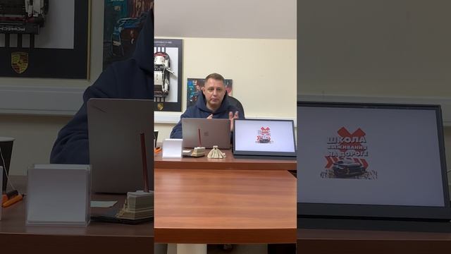 Контраварийное вождение vs экстремальное: чему стоит учиться а что лучше оставить гонщикам? Разбира