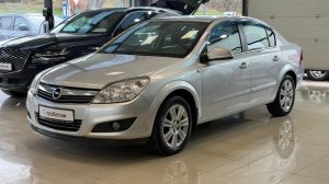 Опель Астра 2012