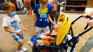 Влад и Никита Семейный отдых Влада и Никиты с малышом Крисом