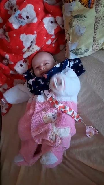 1 месяц, 18 дней ( 9 сентября 2022) Многоэмоциональность.mp4