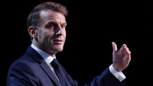 Макрон заявил о решающем этапе урегулирования на Украине