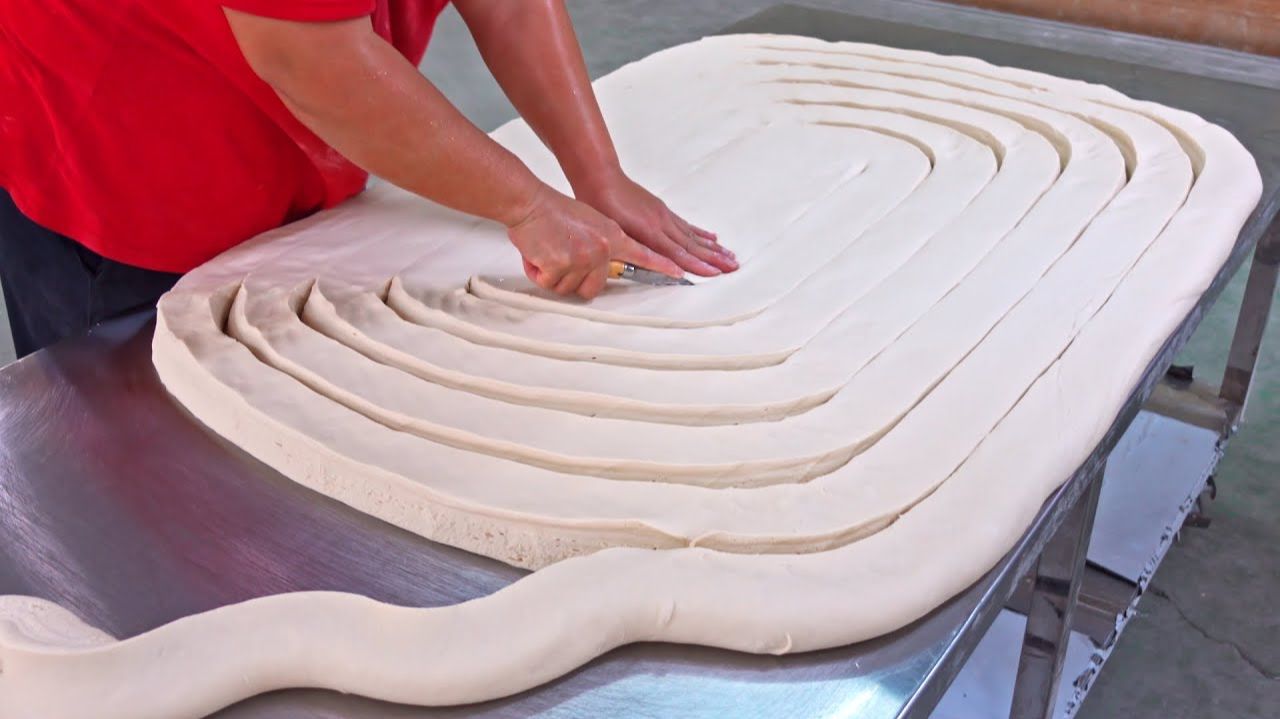 Удивительное мастерство! Мастер традиционной лапши