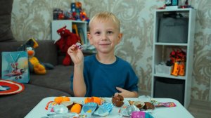 Распаковка киндеров от блогера Тимофея