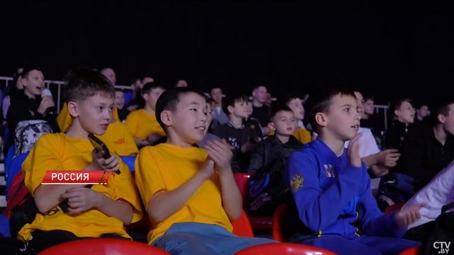 Белорусские спортсмены участвуют в международном турнире по борьбе в Новосибирске