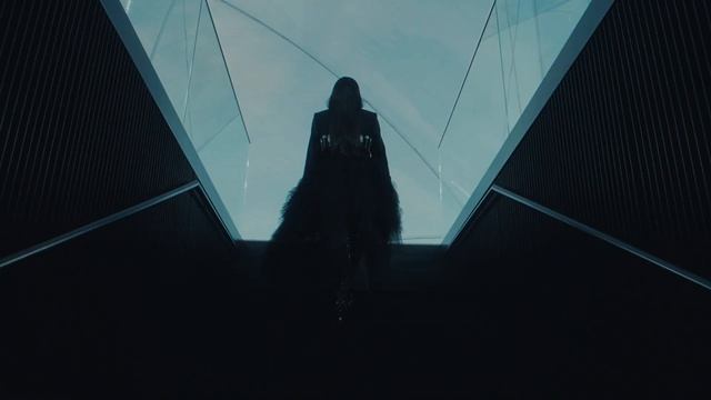 Фильм Sophie Muller показ коллекции Alexander McQueen весна-лето 2022