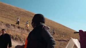 ФИЛМИ _ ГУРЕЗАҲО _ БАРОИ ТОҶИКОНИ ДУНЁ