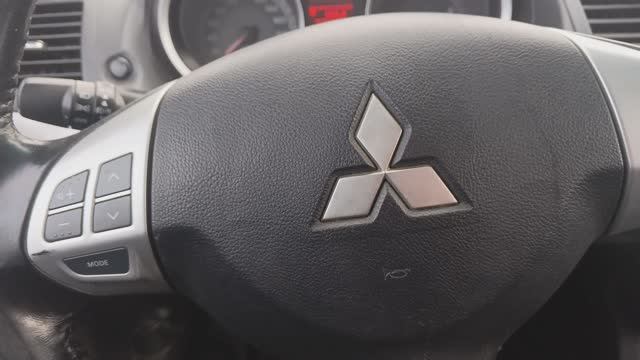 Пропал сигнал на митсубиси лансер смотреть онлайн