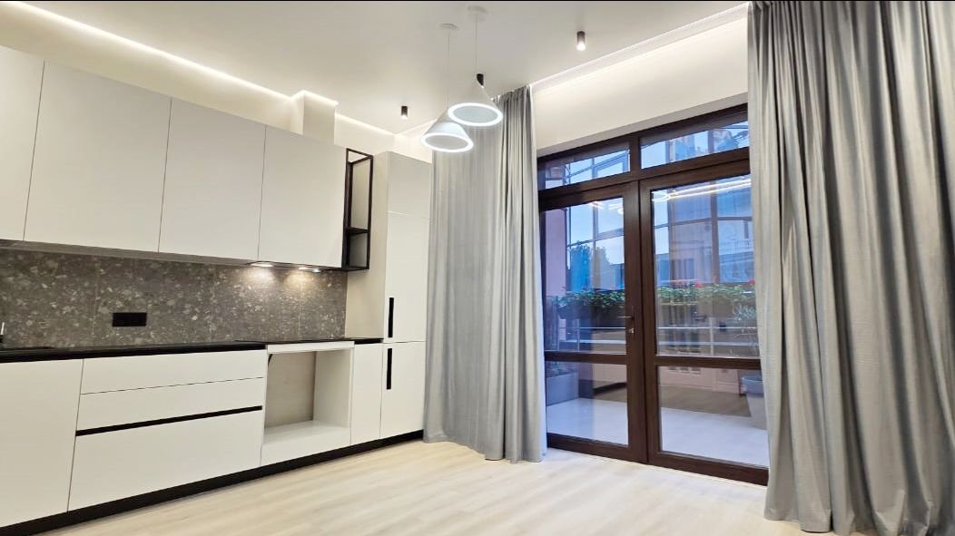 Обзор 2- комнатной квартиры на продажу в Ялте, рядом с ЖК Приморский парк смотреть онлайн