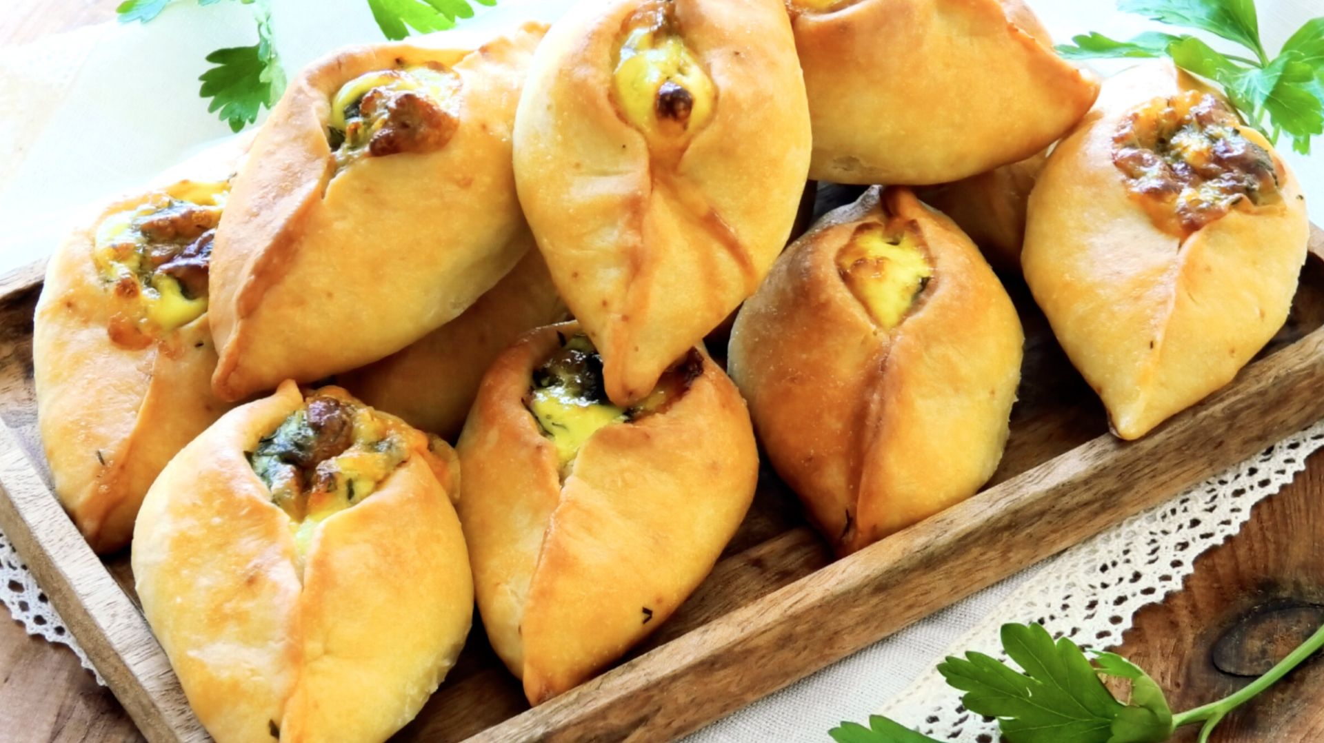 Турецкие пирожки Погача с сыром и зеленью