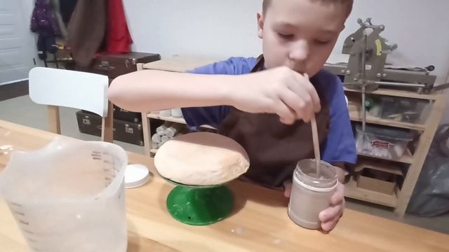 РАЗЫГРЫВАЕМ МЕНАЖНИЦУ ЗА ПОДПИСКУ И КОММЕНТ, ОСТАВЛЕННЫЙ ПОД ЭТИМ ВИДЕО