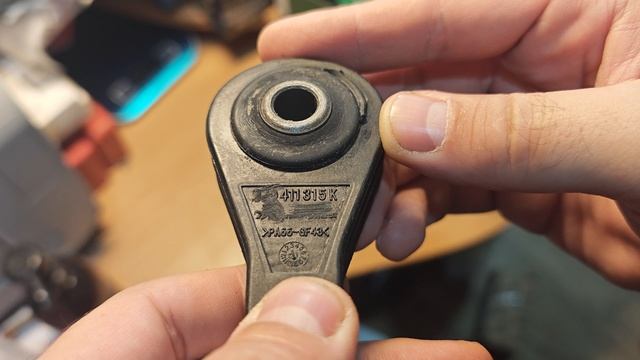 Стойка стабилизатора VAG Borsehung B10806. Audi A3 VW Golf Bora Seat Toledo SKODA Octavia.