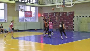 Уверенная победа серовских баскетболисток на турнире «Кубок осени»