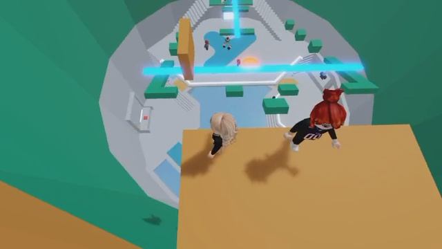 Прохожу паркур💗