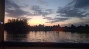 🌅🚤 закат на Волге у Самары: вид с теплохода