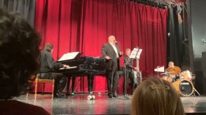 Андрей Демченко Песня «Улетели листья с тополей»