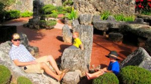 Коралловый замок ! (Построенный, при помощи, звуковой левитации и гравитации, Флорида, США))