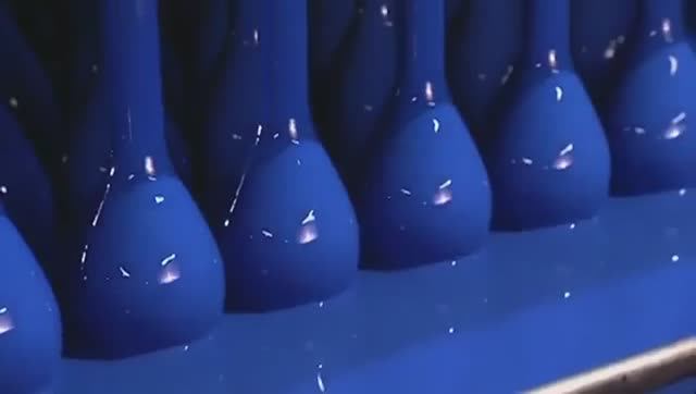 Залипательное видео. Как делают шарики