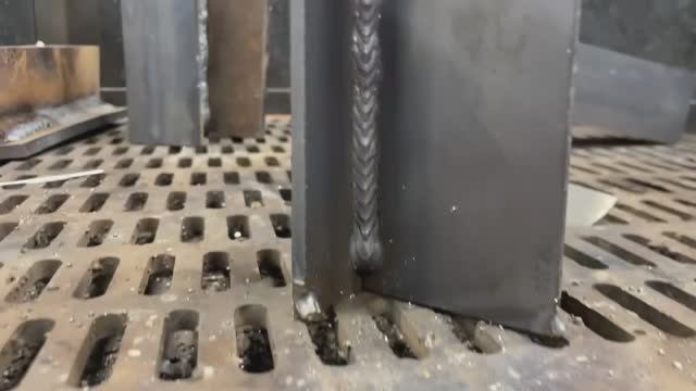 Сварка в неудобном положении? Легко! Функция Positionweld от EWM