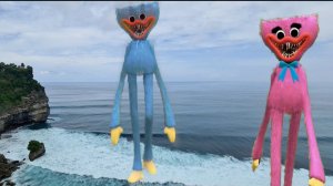 Селена встретила Хаги Ваги и Киси Миси на отдыхе