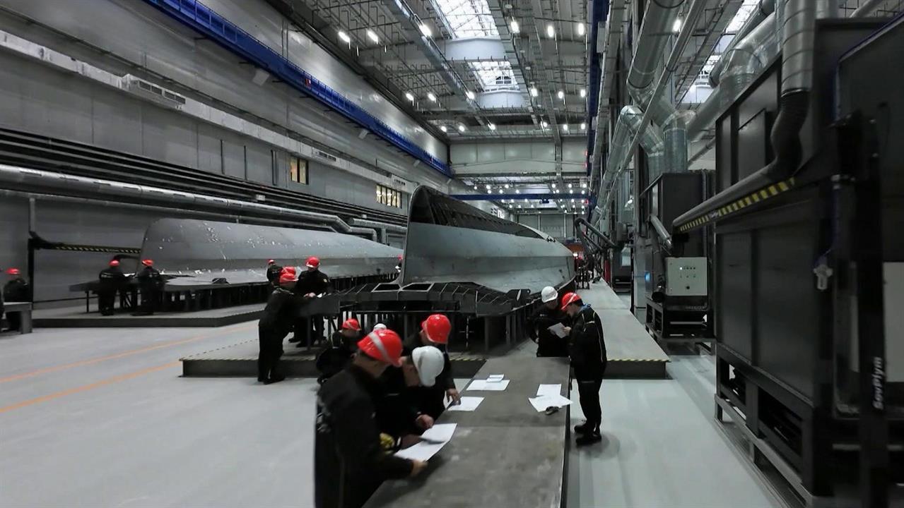 В Москве сегодня открыли верфь для строительства электросудов.