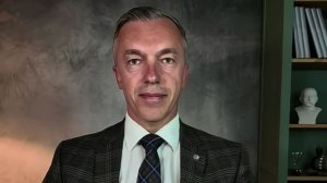 Депутат Шмидт: немцы в недоумении из-за прибывших толп молодых украинцев