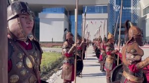 Всё готово к церемонии официальной встречи Владимира Путина Президентом Киргизии, 26 ноября 2025