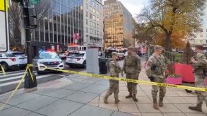 США.У белого дома стрельба.Бомбардировщики уже вылетели по приказу Трамп😁