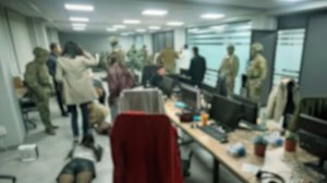 Действовавших под прикрытием колл-центра кибермошенников задержали в Армении