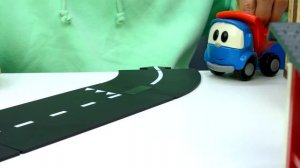 Как помочь Донни Супер Крылья? Грузовичок Лева и его друзья находят выход из двух сложных ситуаций