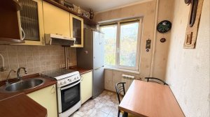 Обзор 3- комнатной квартиры в Ялте, ул. Свердлова