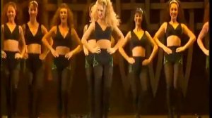 Групповой ирландский танец.