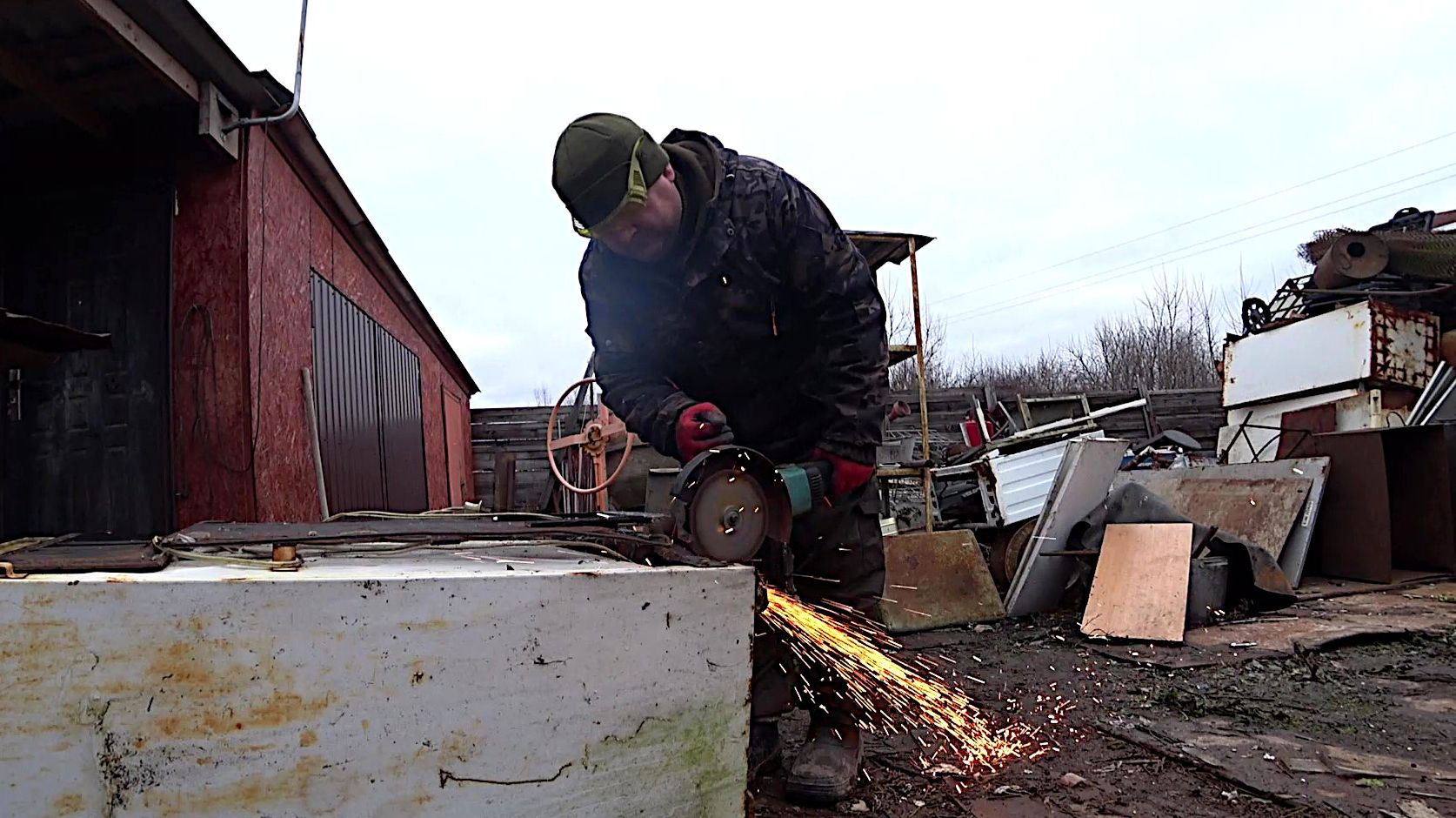Начал разбирать всю технику! Платы дорожают! Поставил цели на зиму! смотреть онлайн