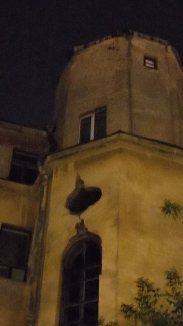 ПЕТЕРБУРГСКИЙ ДВОРИК