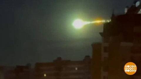 Почему вдруг разлетались метеориты? Доброе утро. Фрагмент выпуска от 26.11.2025