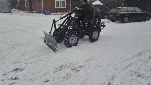 первый снег, мини-погрузчик ТОР-35 с отвалом