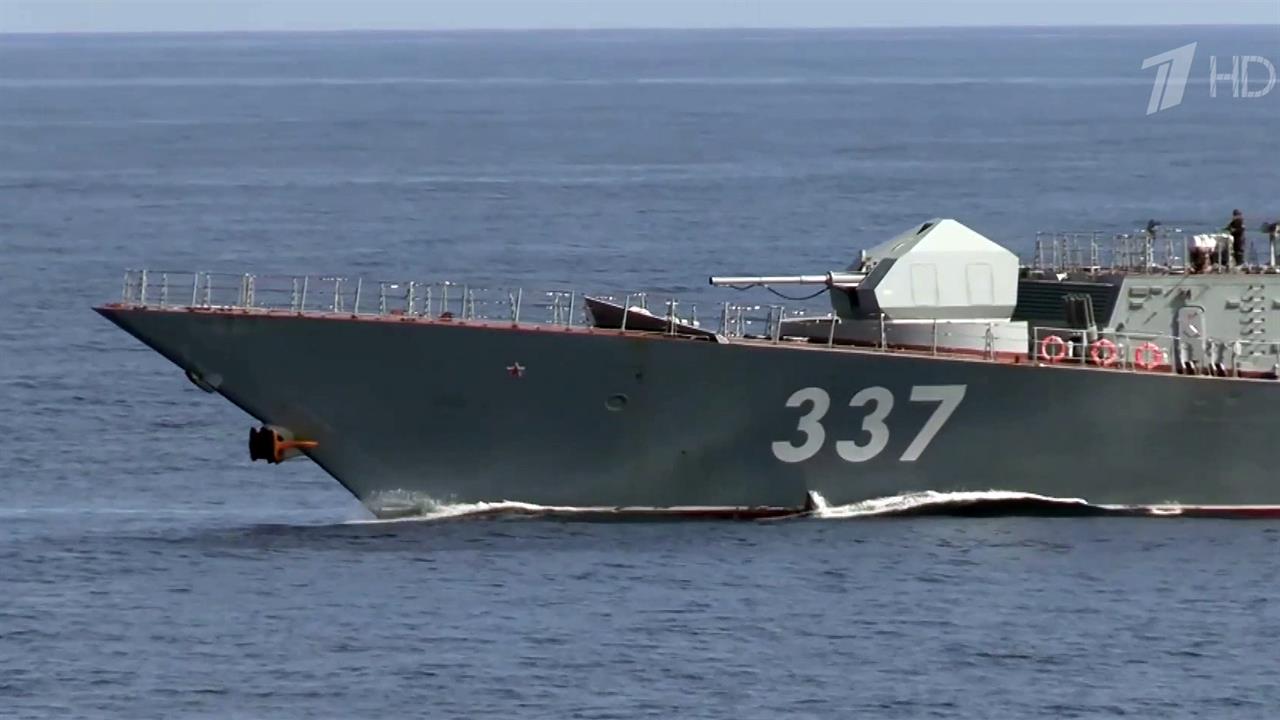 Моряки Тихоокеанского флота провели учения в Индийском океане.